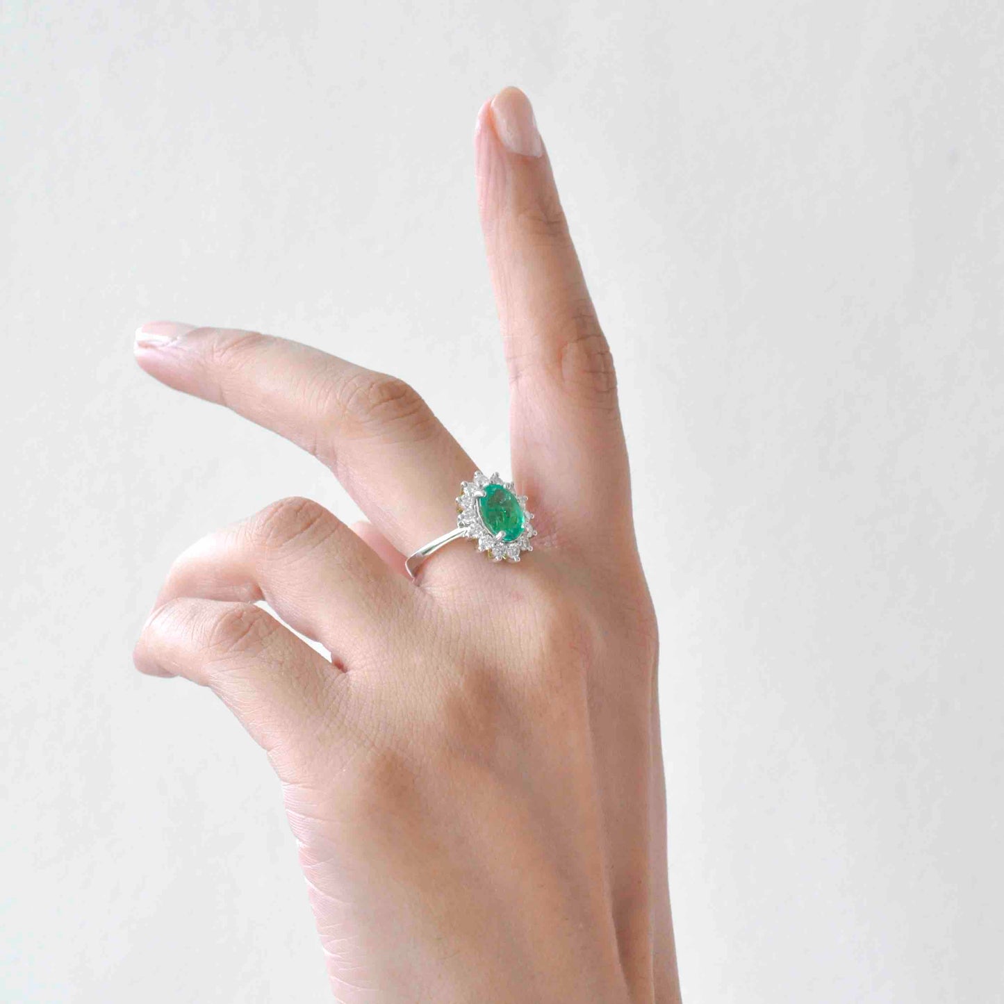 18K Gold Classic Colombian Emerald Oval Diamond Ring