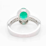 Sparkling Columbian Emerald Diamond Ring with a vibrant green hue