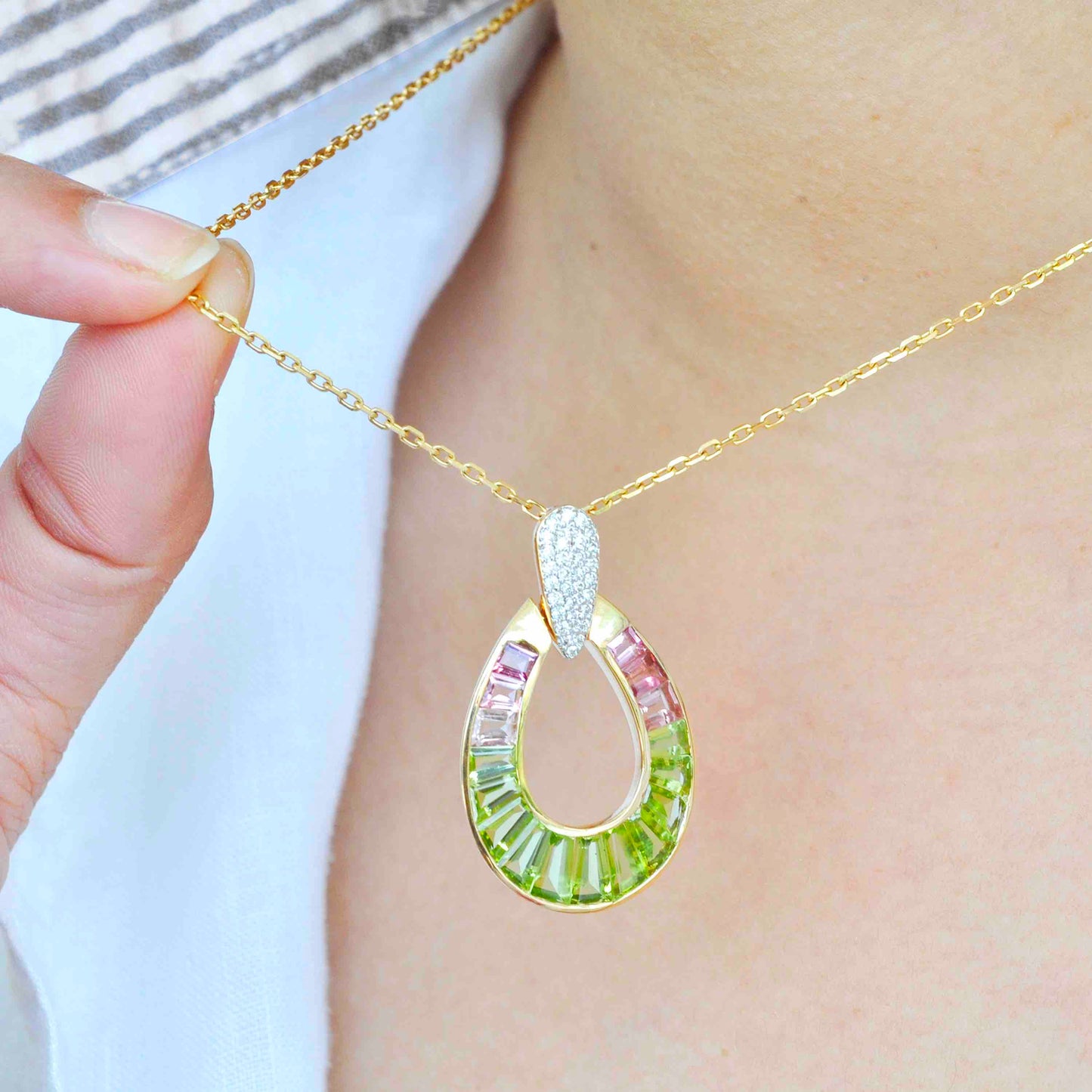 peridot necklace gold