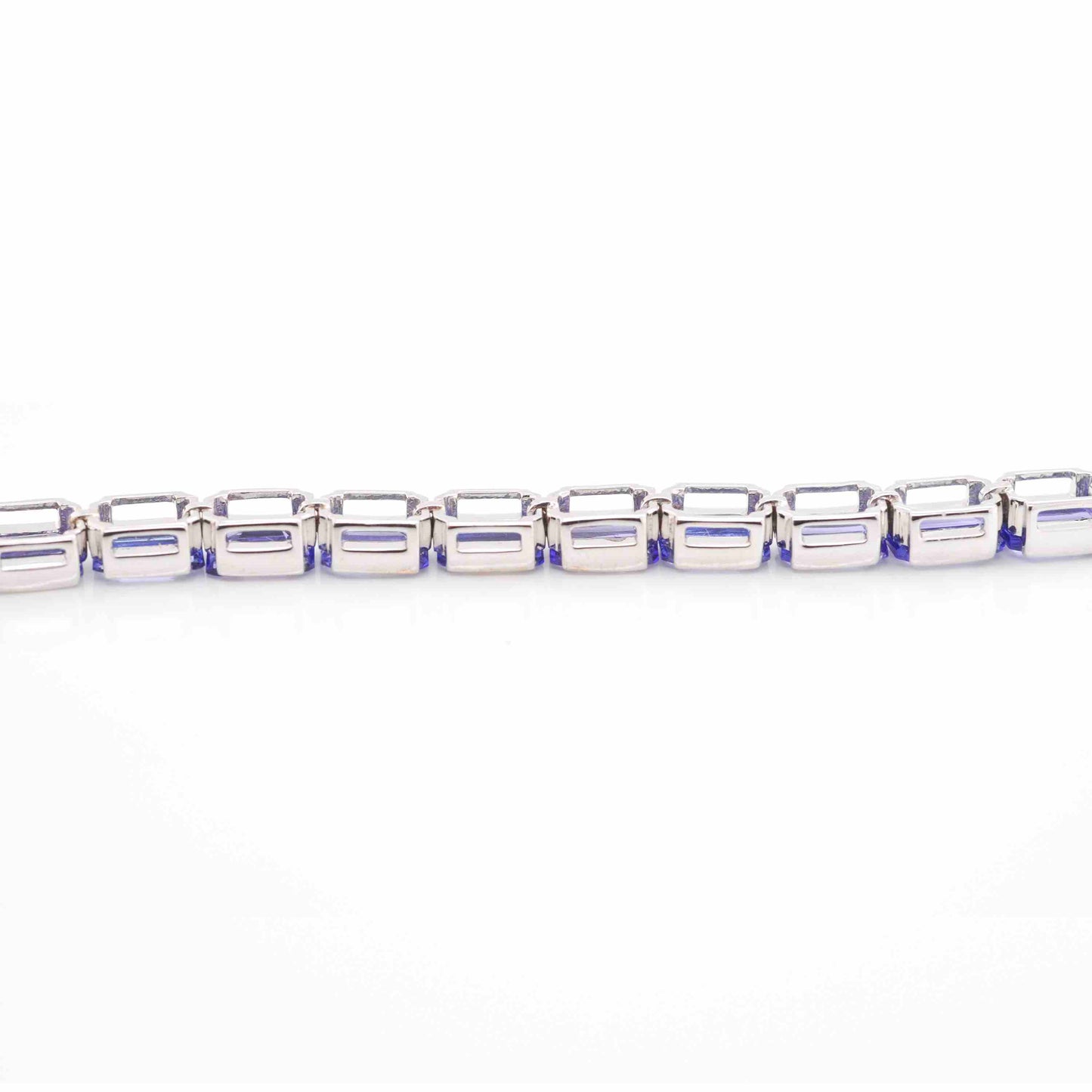 Fashionable natural tanzanite jewelry