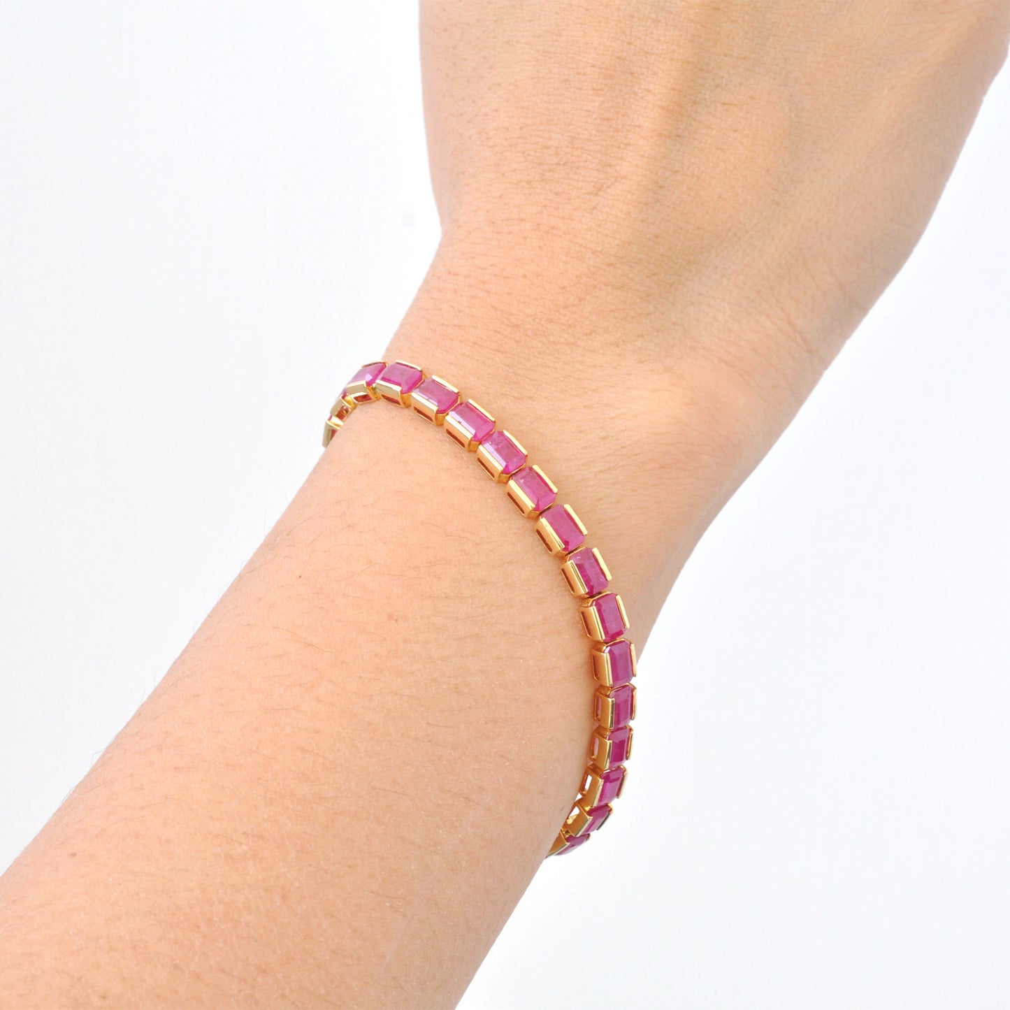 18K Gold Rubin 6x4 MM Oktagon Tennis Line Armband