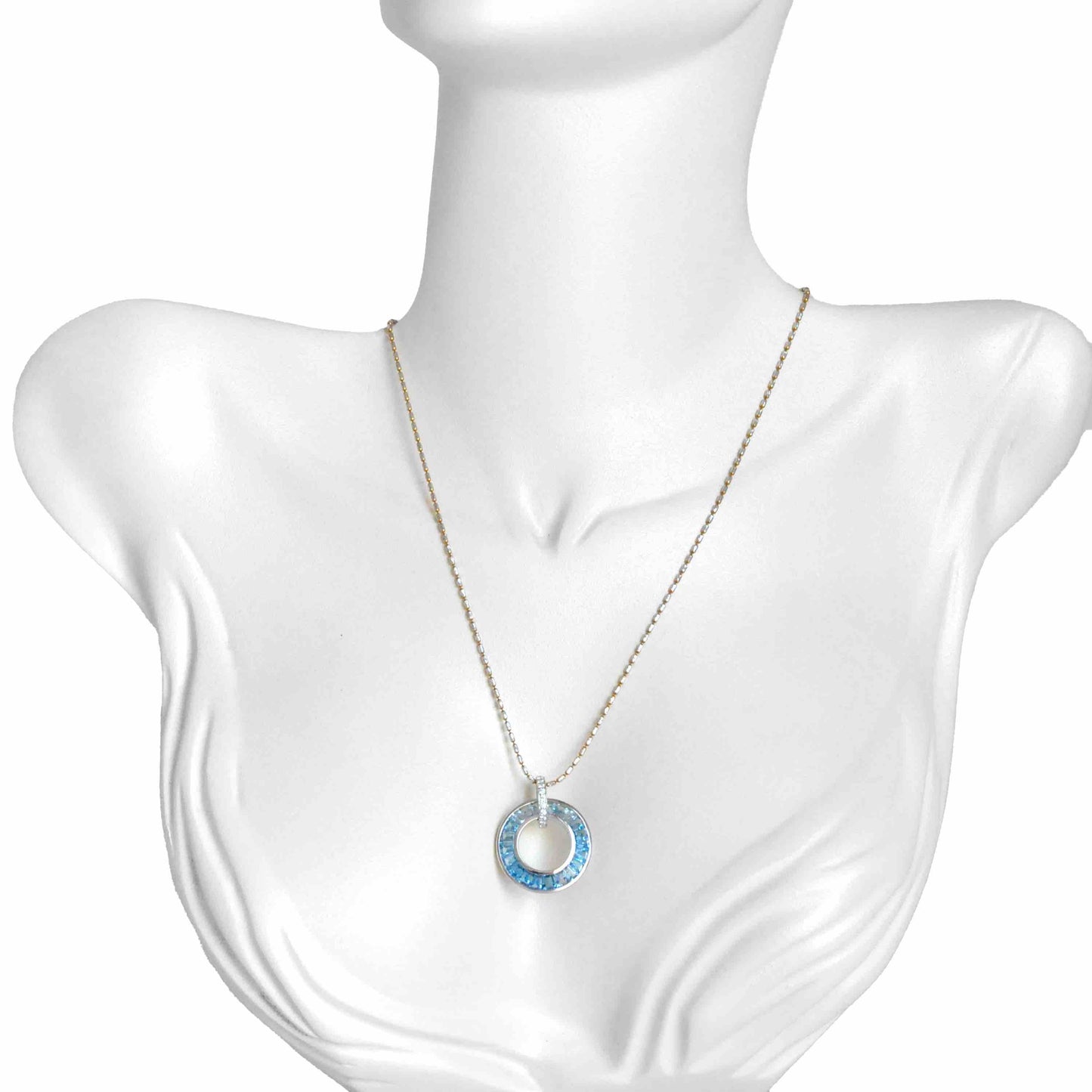 18K White Gold Blue Topaz Diamond Circle Pendant Necklace