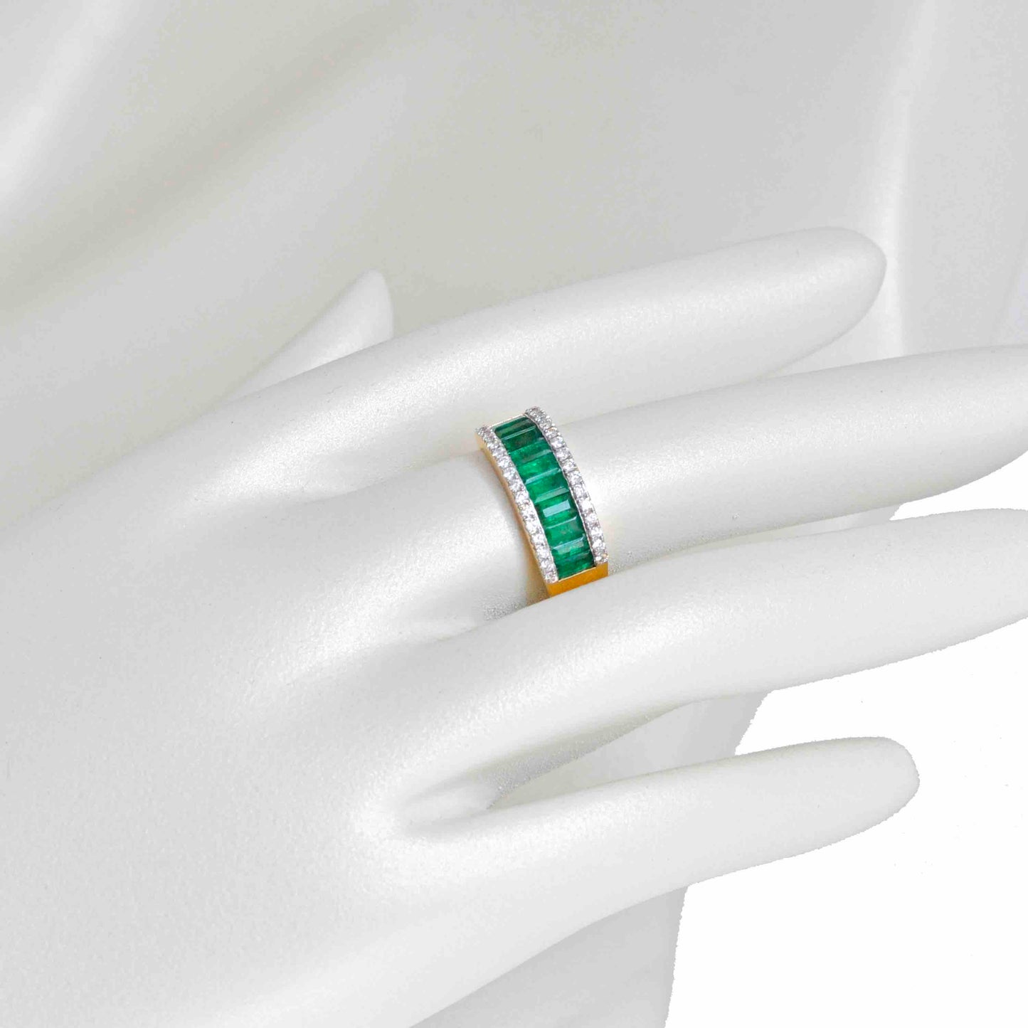 emerald baguette ring