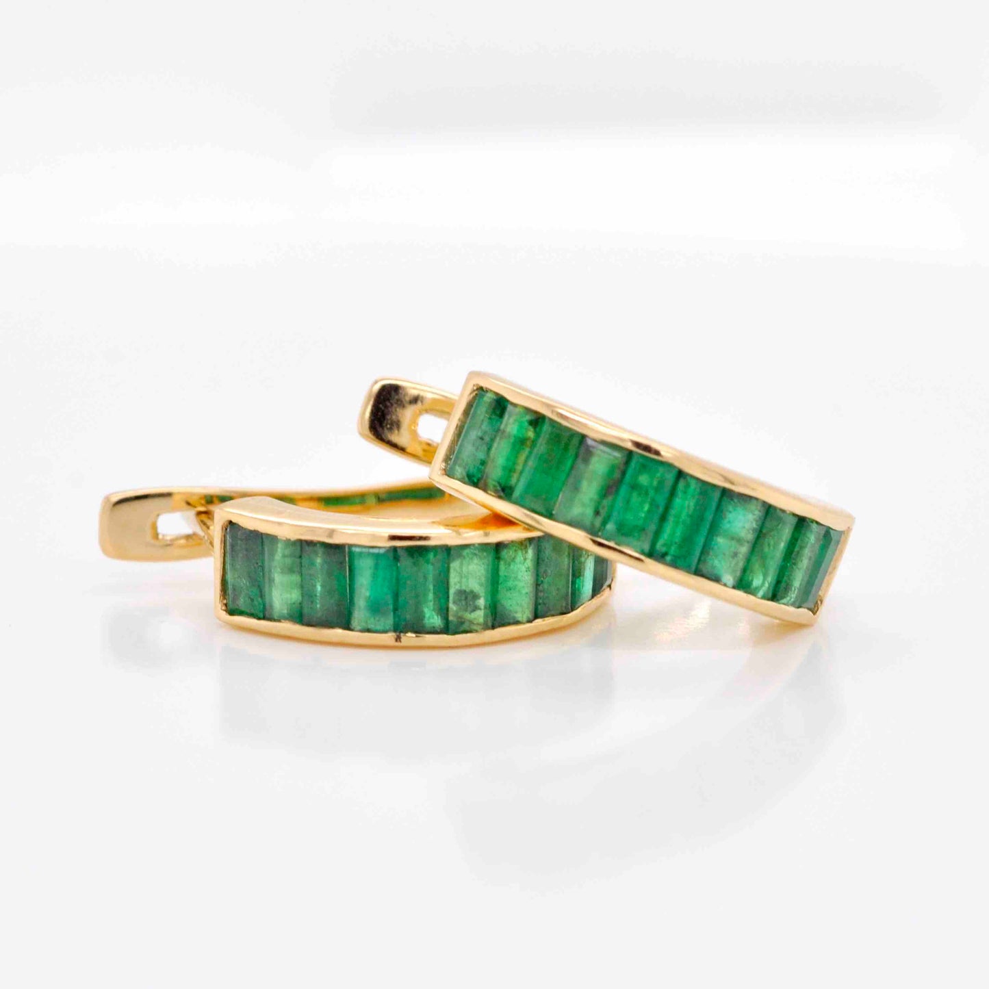 emerald earrings gold