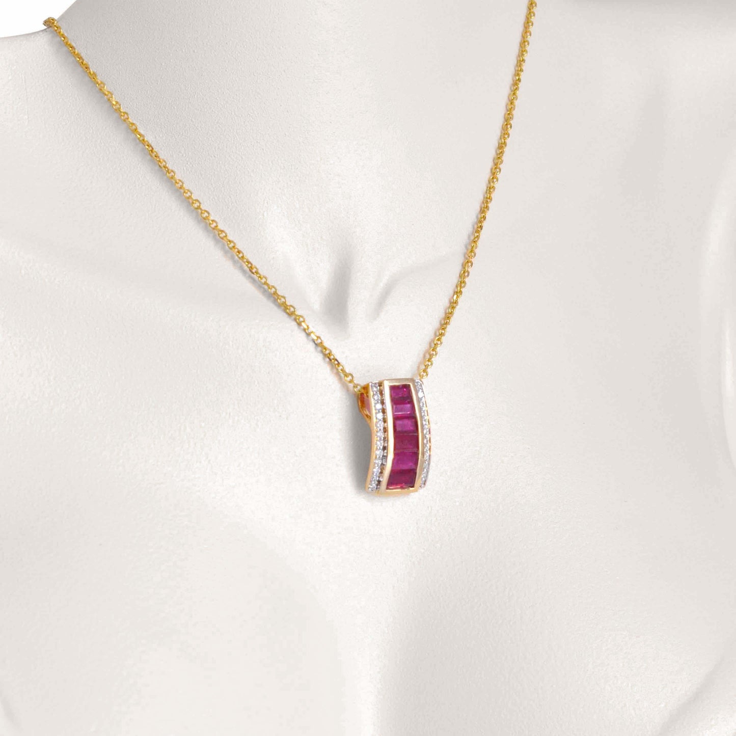 ruby pendant gold