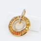 Pendentif cercle de diamants baguettes coniques en or 18 carats et saphir jaune