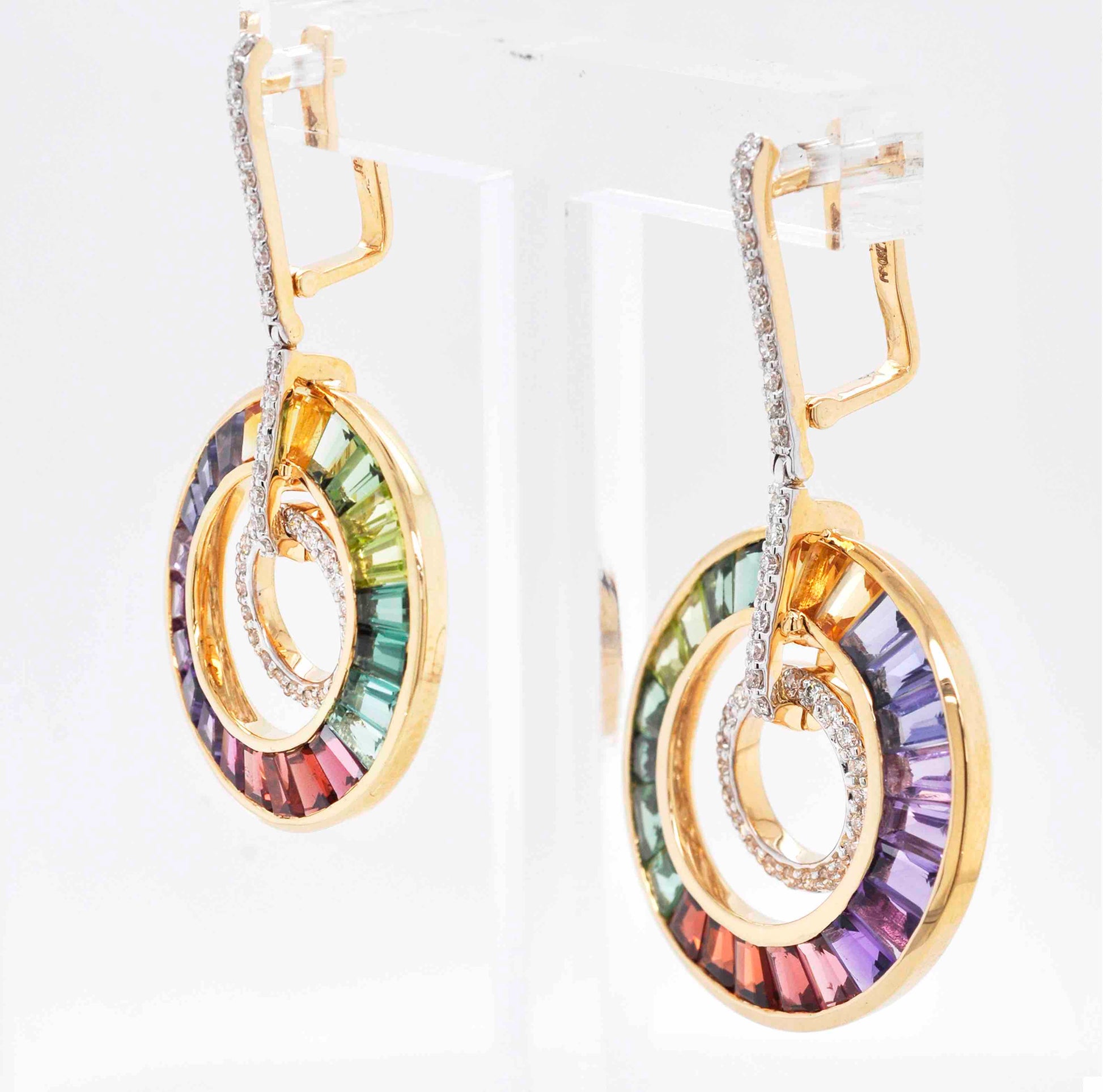Circular dangle diamond earrings