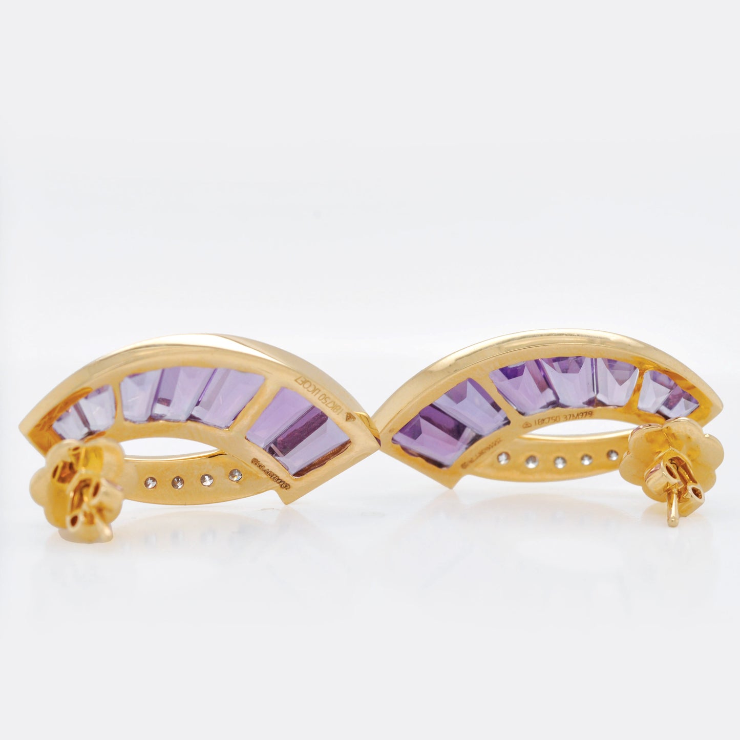 Boucles d'oreilles épée en diamant baguette et améthyste en or 18 carats 