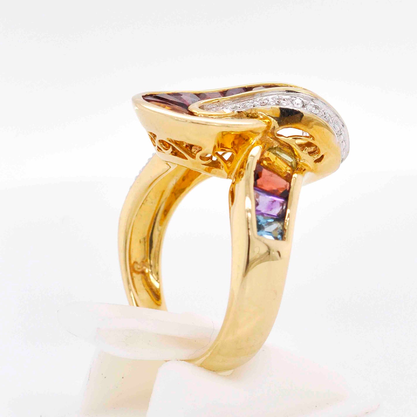 Rainbow twist fashion ring