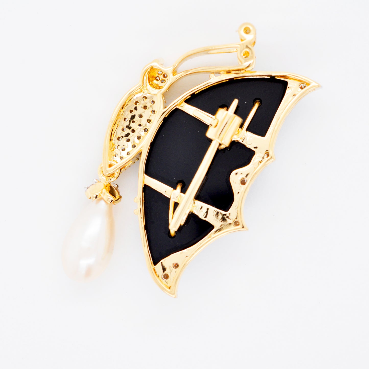 Butterfly Pearl Pendant Brooch