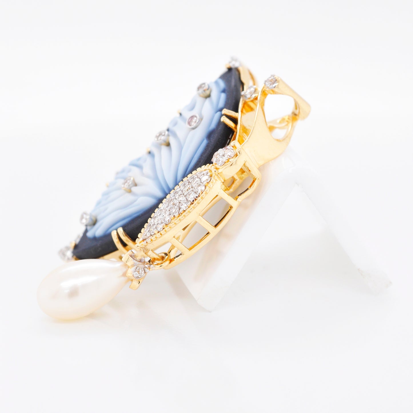 Butterfly Pearl Pendant Brooch