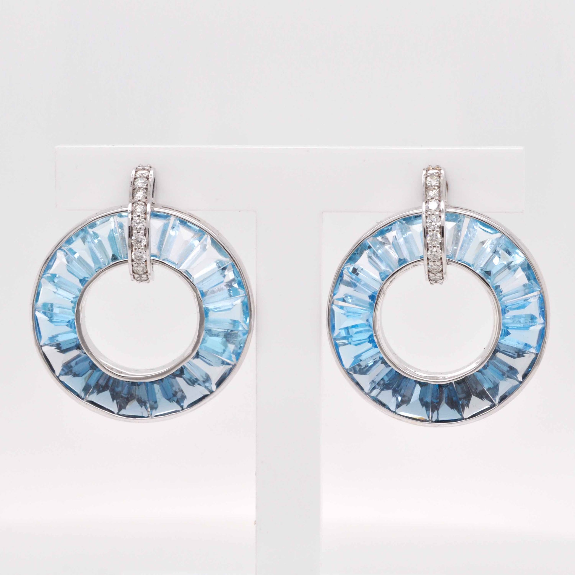 circle earrings