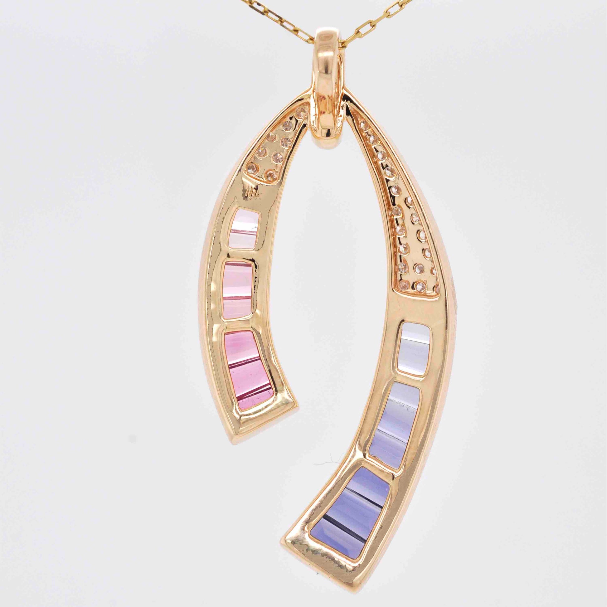 Pink Tourmaline Pendant with yellow Gold