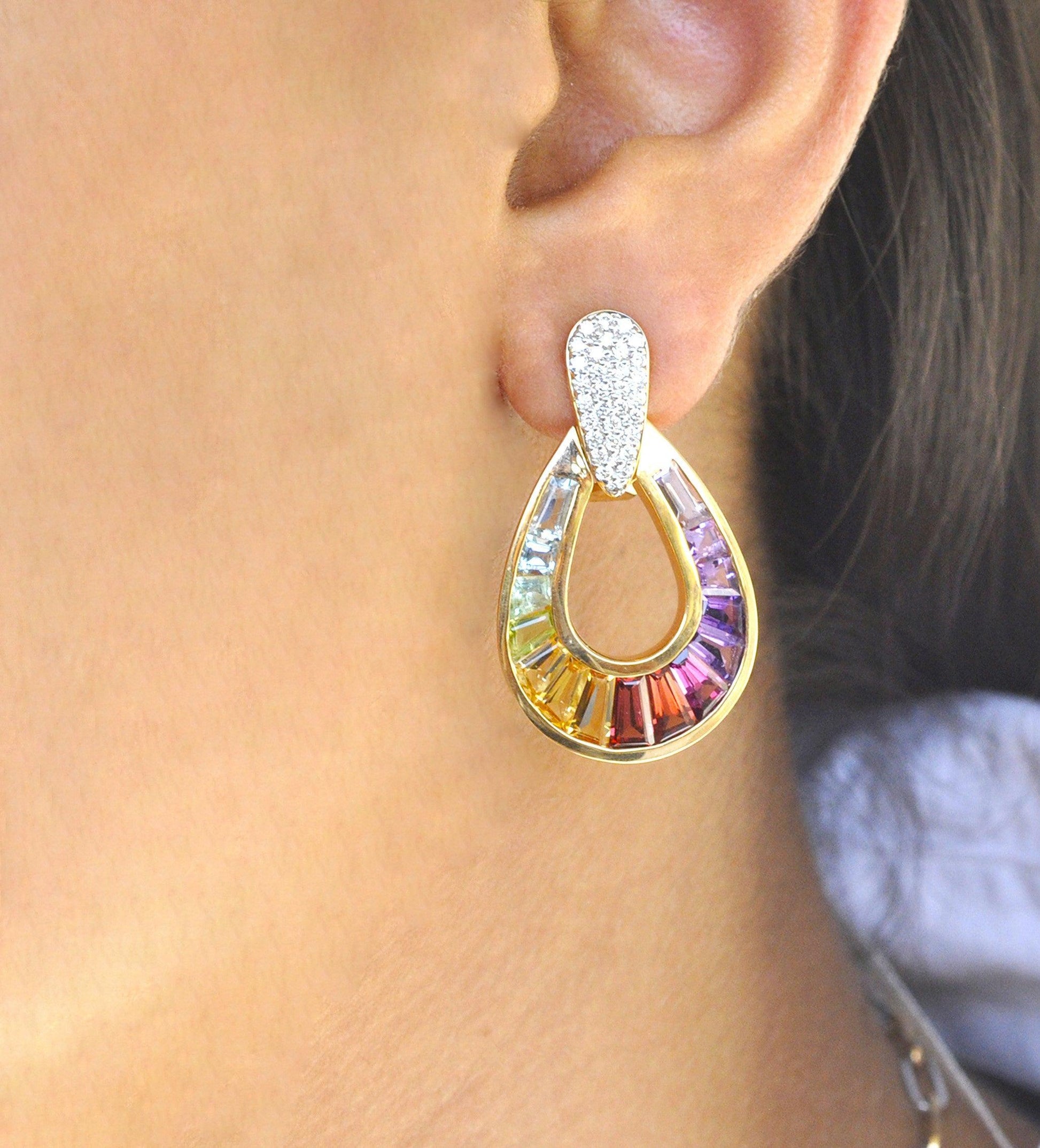 Gold raindrop earrings