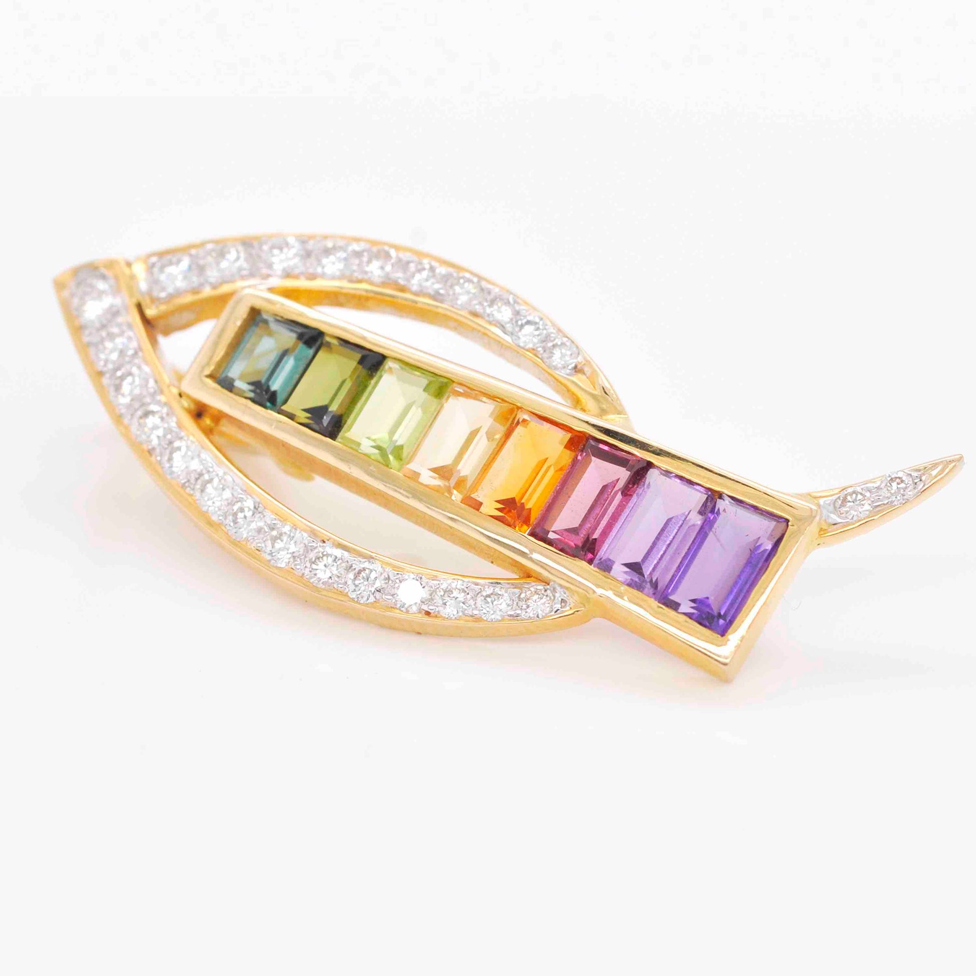 Colorful diamond pendant