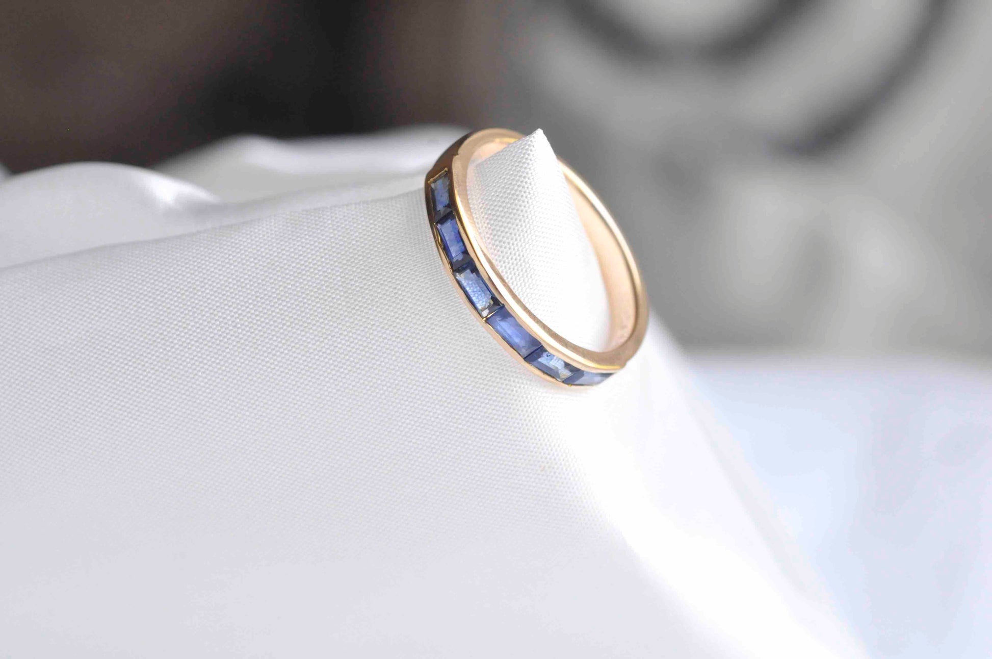 blue sapphire band rings designs 