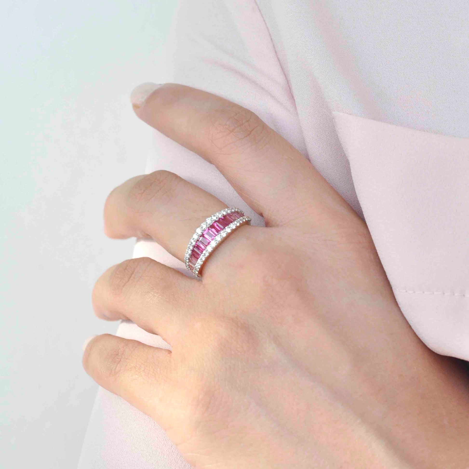 Best baguette diamond ring