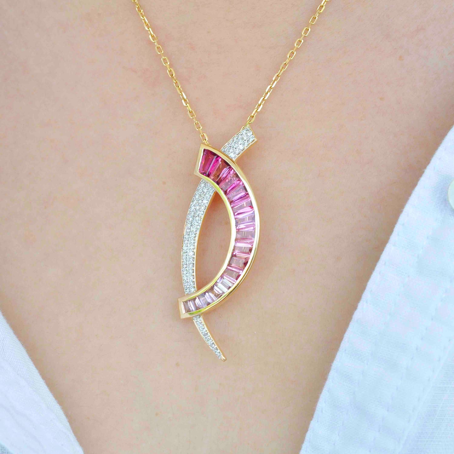 18k gold pink tourmaline diamond pendant brooch