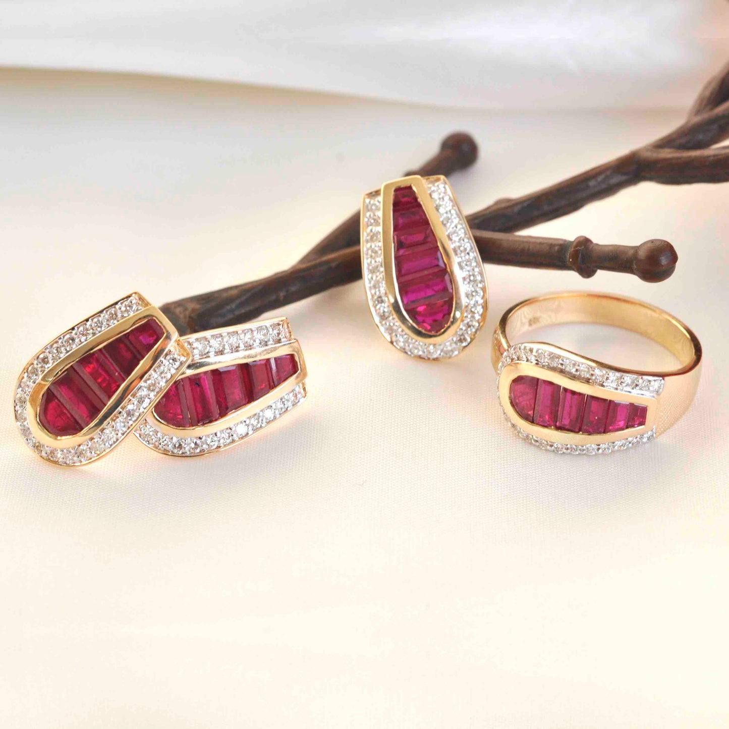 18K Gold Ruby Baguette Art Deco Diamond Pendant Necklace