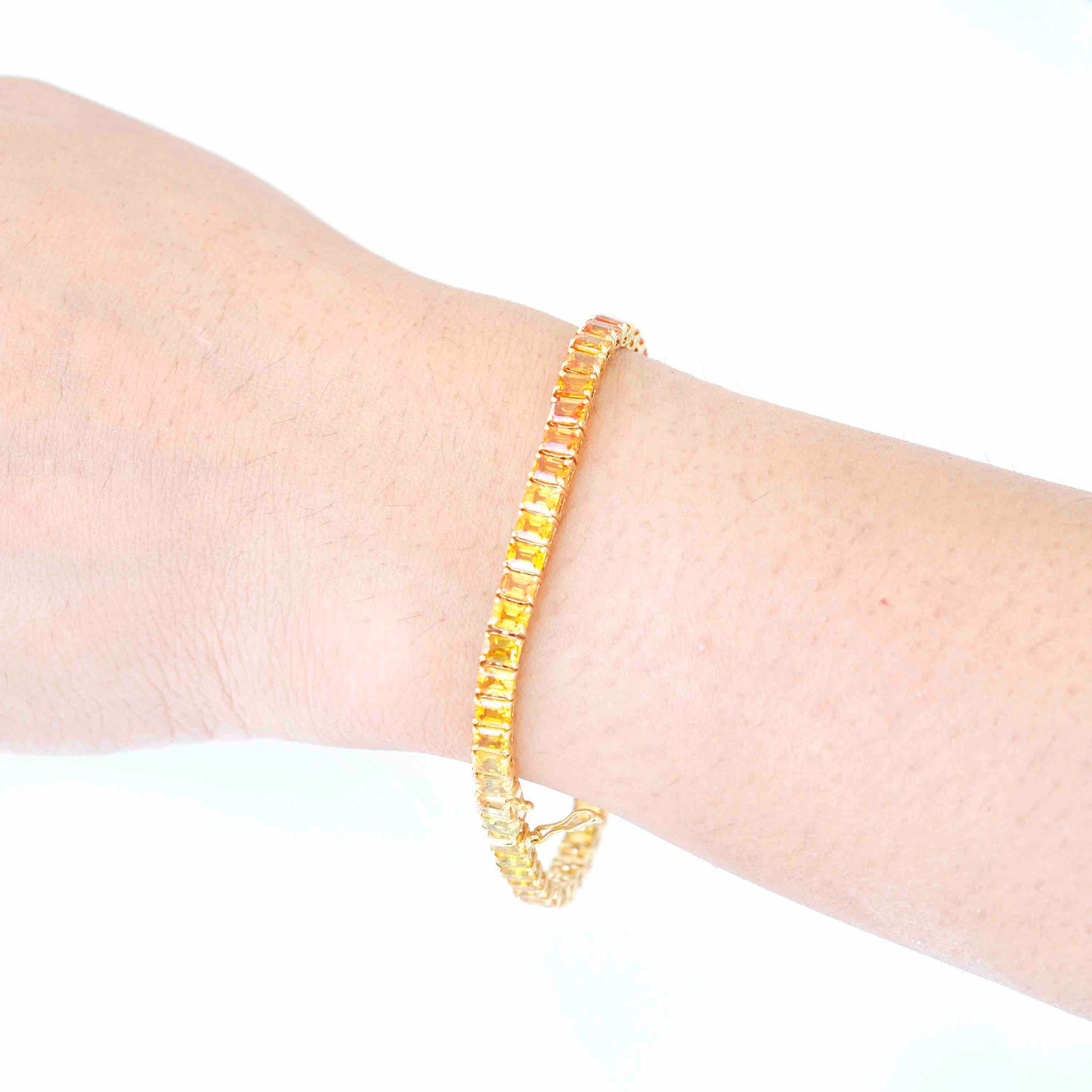 Yellow gemstone line bracelet