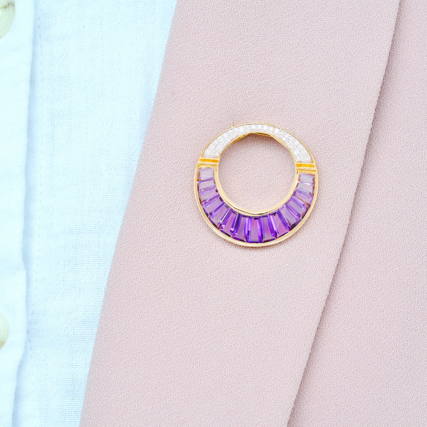 Brosche mit Amethyst-Kleopatra-Diamant-Anhänger aus 18 Karat Gold