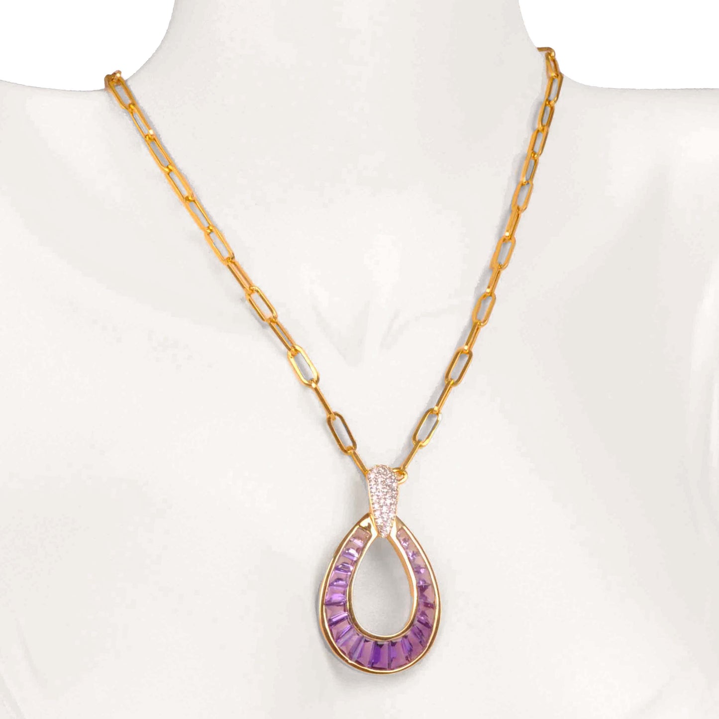 teardrop pendant necklace