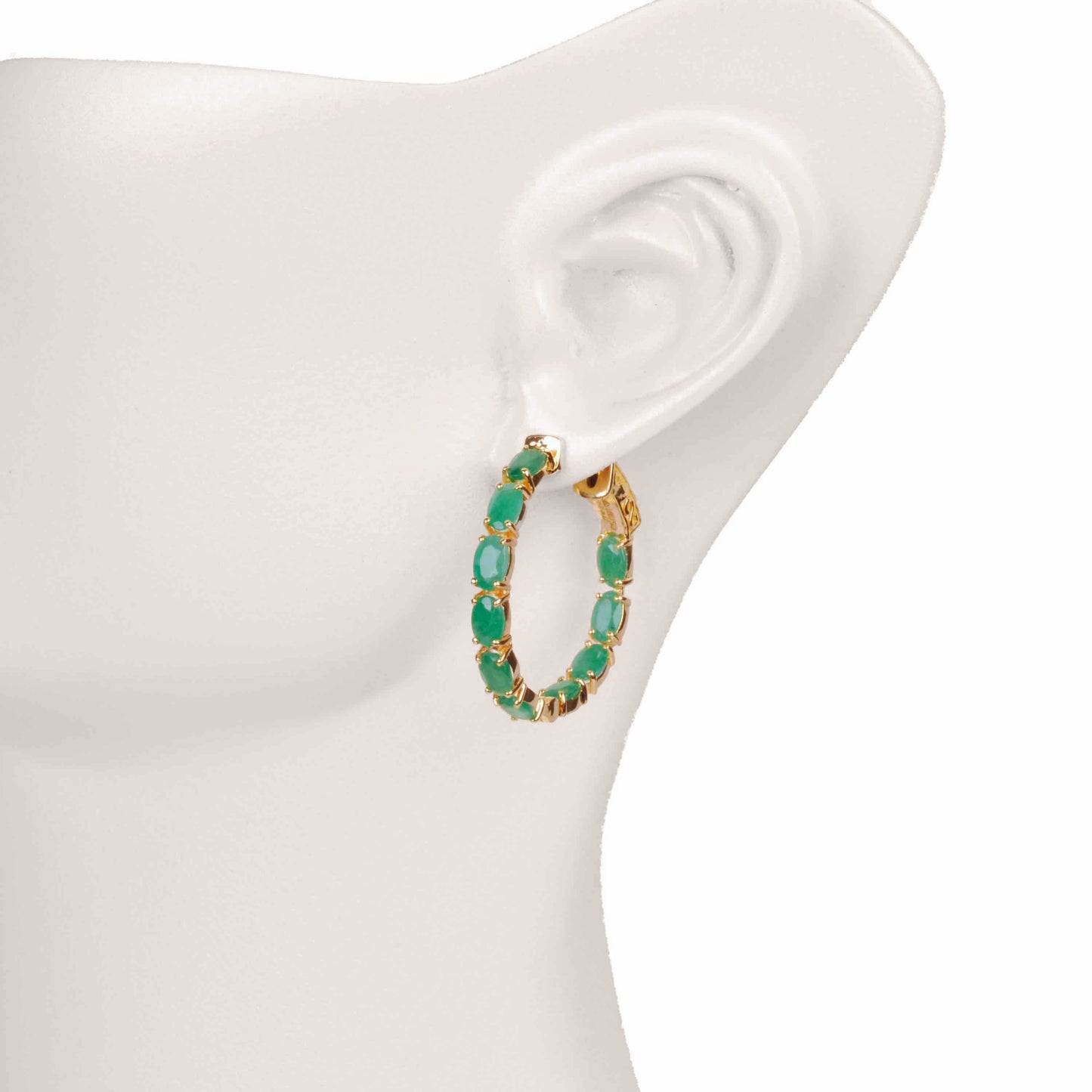 Classic emerald jewelry