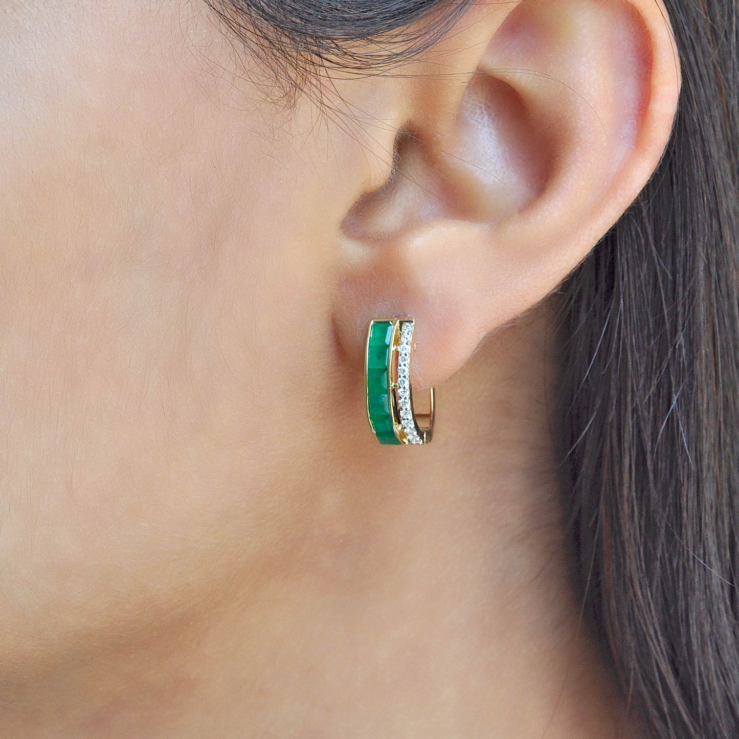 emerald earrings gold