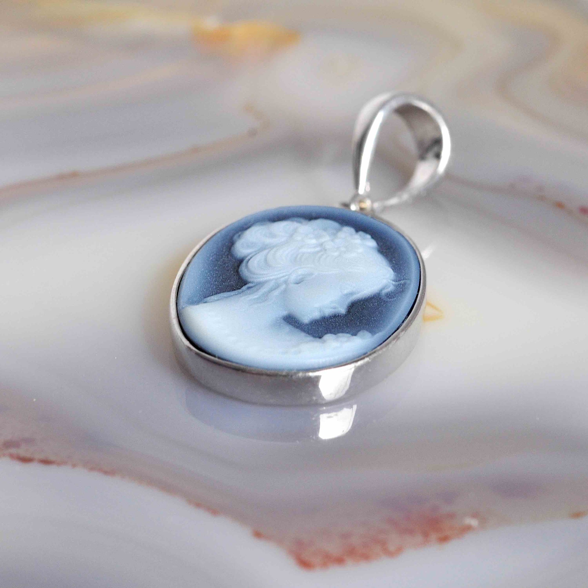 cameo pendant