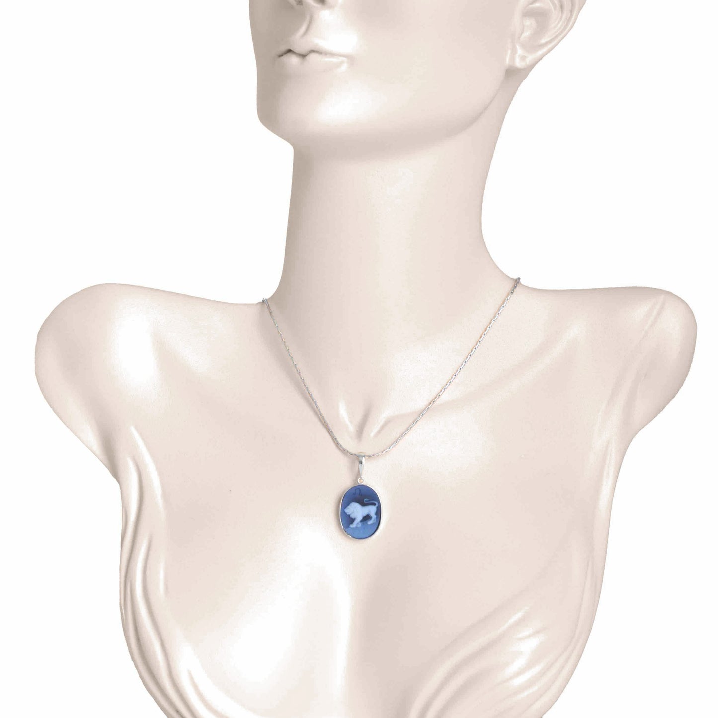 Zodiac Leo Pendant