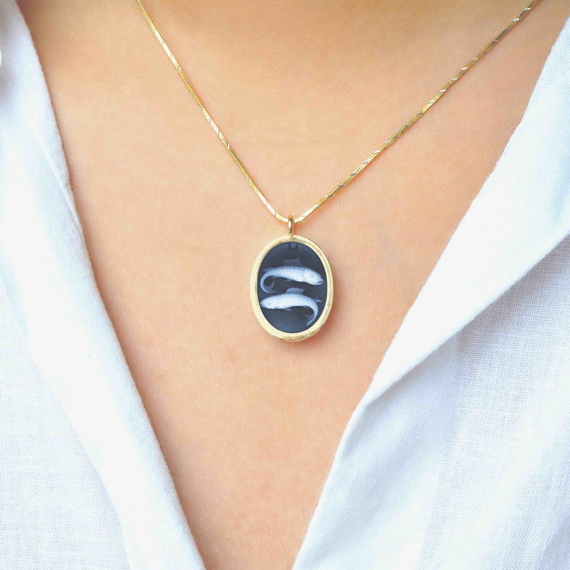 pisces necklace gold
