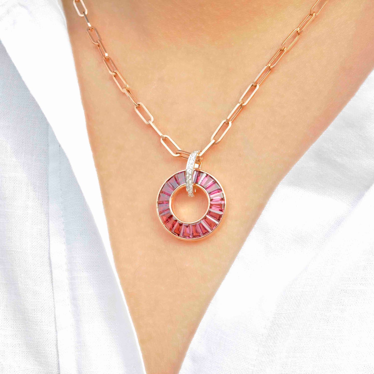 circle pendant necklace